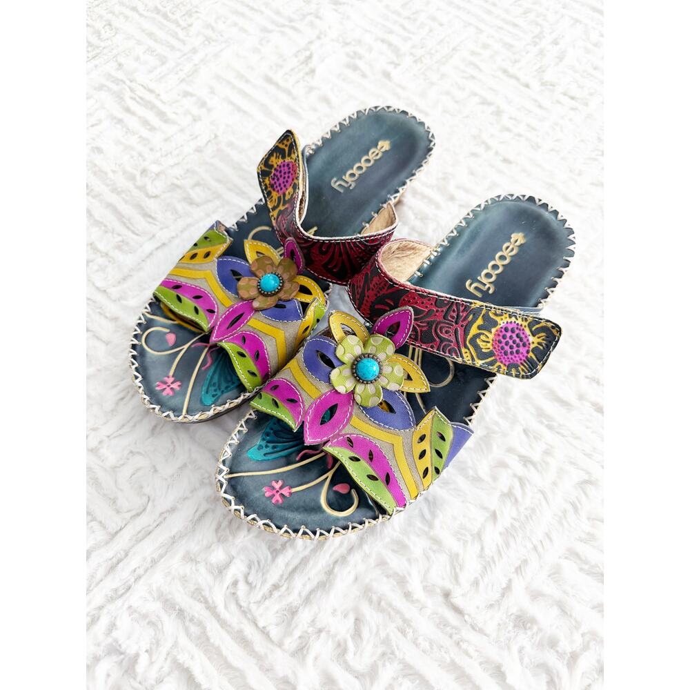 Socofy Boho Floral Leather Wedge Sandals Slides Artsy Whimsical Lagenlook